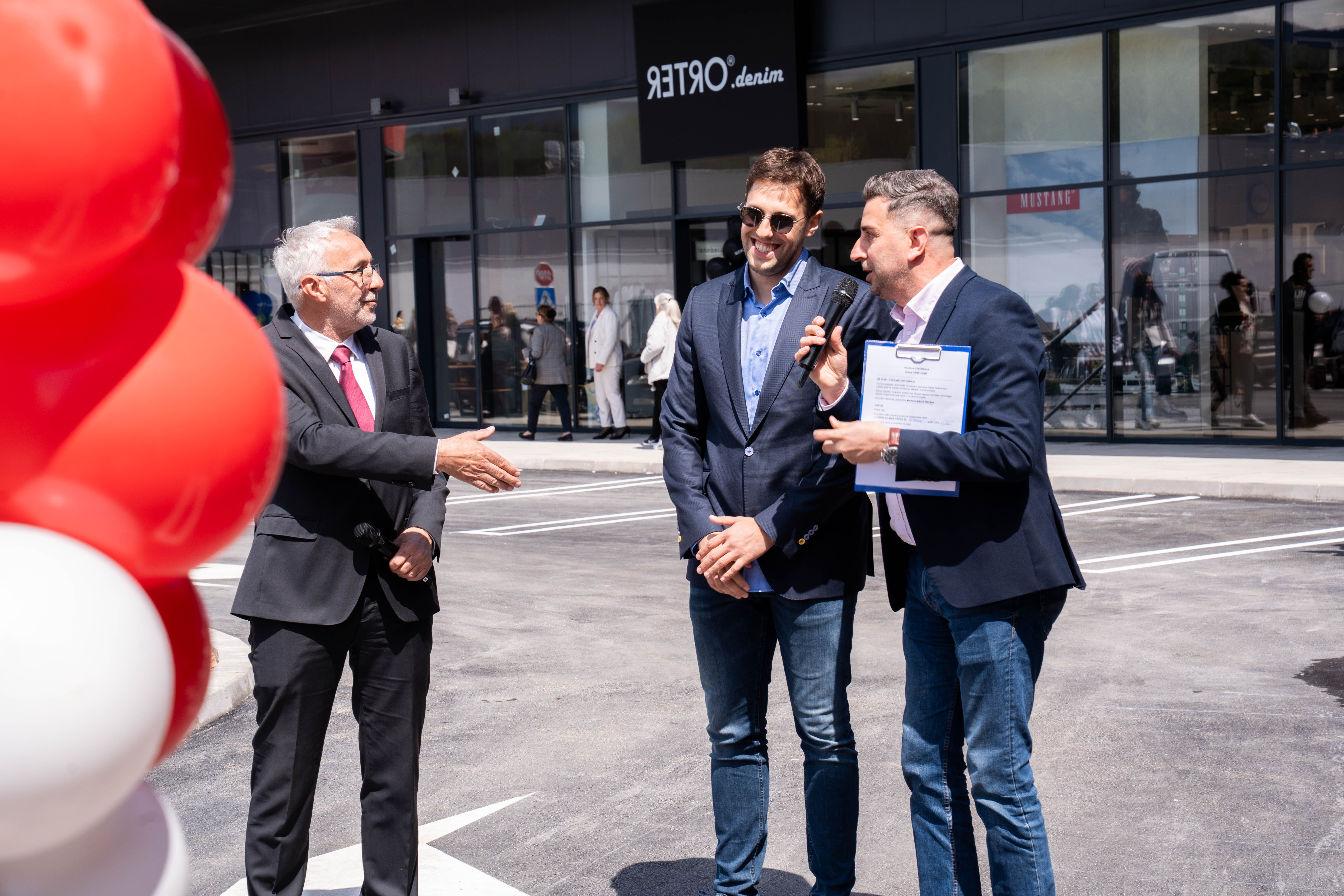 retail park point galerija